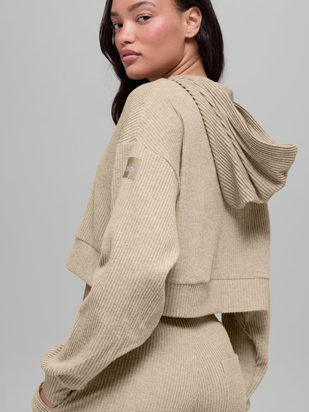 Sz S Alo Muse Hoodie in gravel heather tan ribbed